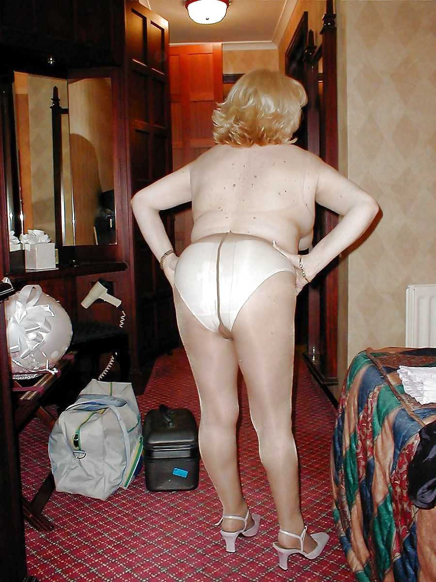 Gran granny mature pantyhose tights 6